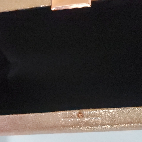 Women .pretty bag .beautiful color - Picture 6 of 7